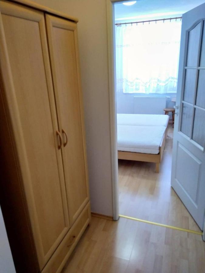 HannaH - Relax dom pod orechom - 2i rodinné štúdio so zdieľanou kuchyňou Trávnica Exterior foto