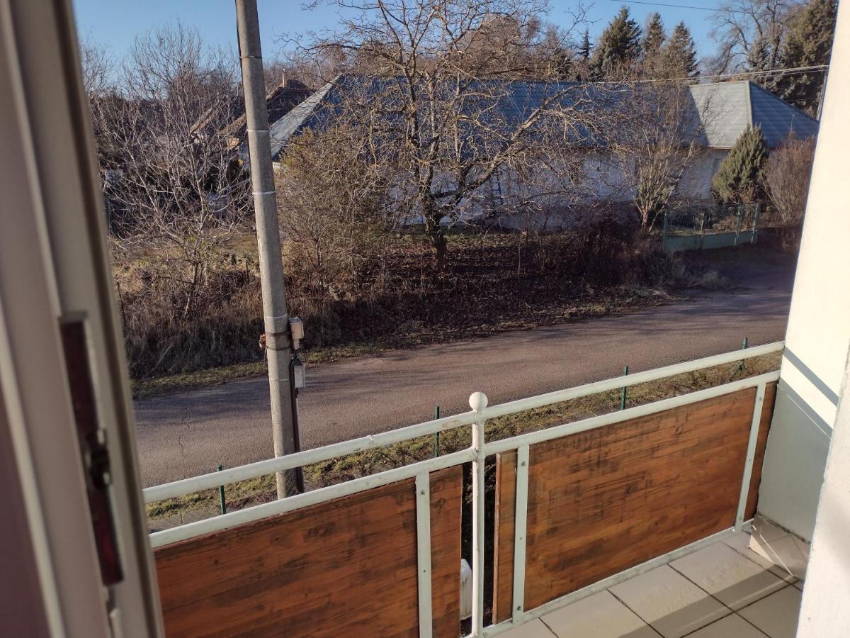 HannaH - Relax dom pod orechom - 2i rodinné štúdio so zdieľanou kuchyňou Trávnica Exterior foto
